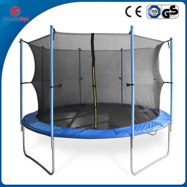 Large trampoline with safety net